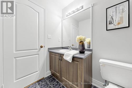 3470 Angel Pass Drive, Mississauga, ON - Indoor Photo Showing Bathroom