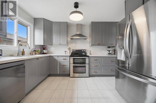 4135 Dunmow Crescent, Mississauga, ON - Indoor Photo Showing Kitchen