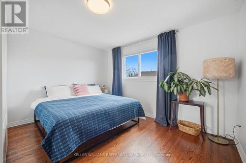 4135 Dunmow Crescent, Mississauga, ON - Indoor Photo Showing Bedroom