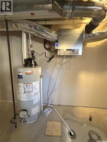 371 Childers Crescent, Saskatoon, SK - Indoor Photo Showing Basement