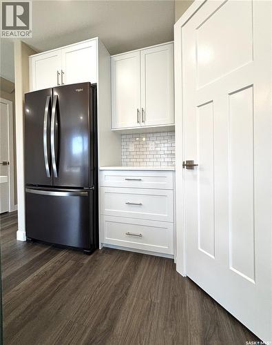 371 Childers Crescent, Saskatoon, SK - Indoor Photo Showing Kitchen