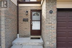 9 - 10 COLLINS CRESCENT Brampton (Brampton North), ON L6V 3M9