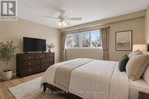 10 Collins Crescent, Brampton (Brampton North), ON - Indoor Photo Showing Bedroom