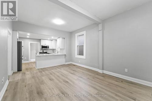 266 Beach Road, Hamilton, ON - Indoor Photo Showing Other Room