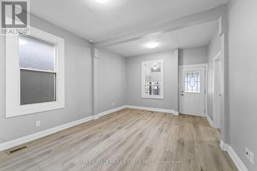 266 Beach Road, Hamilton, ON - Indoor Photo Showing Other Room
