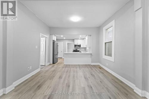 266 Beach Road, Hamilton, ON - Indoor