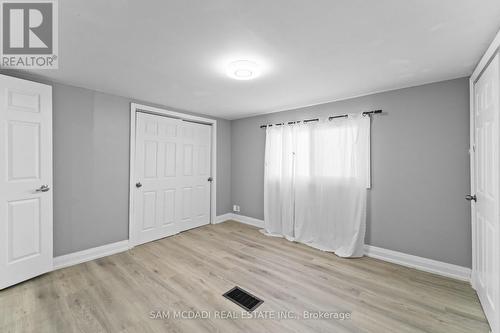266 Beach Road, Hamilton, ON - Indoor Photo Showing Other Room