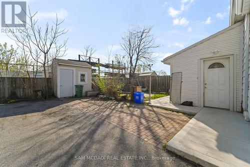 266 Beach Road, Hamilton, ON - Outdoor