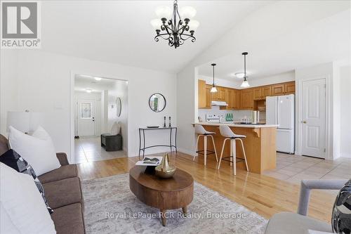 14 Parkside Street, Mapleton, ON - Indoor Photo Showing Other Room