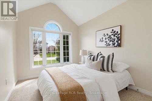 14 Parkside Street, Mapleton, ON - Indoor Photo Showing Bedroom