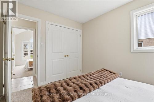 14 Parkside Street, Mapleton, ON - Indoor Photo Showing Bedroom