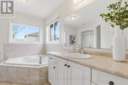 14 Parkside Street, Mapleton, ON - Indoor Photo Showing Bathroom
