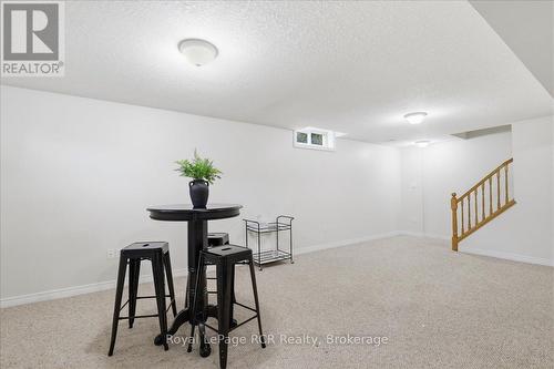 14 Parkside Street, Mapleton, ON - Indoor Photo Showing Other Room