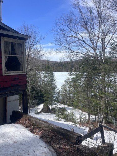 2056 Mtée des Quatre-Lacs  Saint-Adolphe-D'Howard, QC J0T 2B0