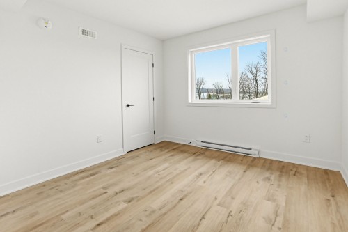 Bedroom - 1-70 Rue Alexandre, Lachute, QC - Indoor Photo Showing Other Room