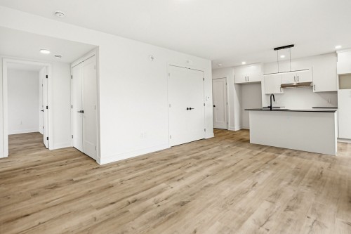 Overall view - 1-70 Rue Alexandre, Lachute, QC - Indoor Photo Showing Kitchen