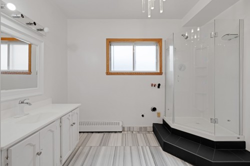 Bathroom - 5539 Av. Macdonald, Hampstead, QC - Indoor
