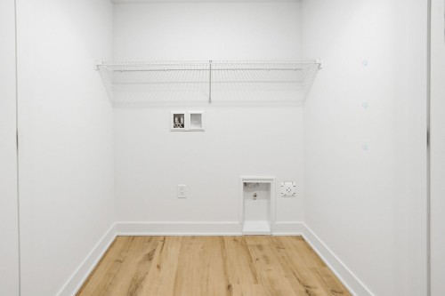 Salle de lavage - 8-70 Rue Alexandre, Lachute, QC - Indoor With Storage