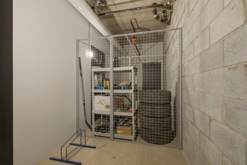 Storage - 105-5606 Av. Pierre-De Coubertin, Montréal-Est, QC - Indoor