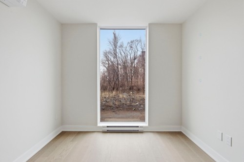 Master Bedroom - 105-5606 Av. Pierre-De Coubertin, Montréal-Est, QC - Indoor Photo Showing Other Room