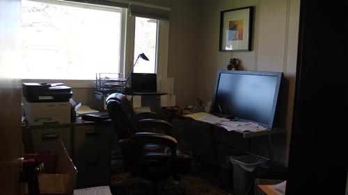 119 2Nd Avenue, Nakusp, BC - Indoor