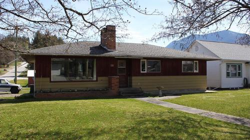 119 2nd Avenue  Nakusp, BC V0G 1R0