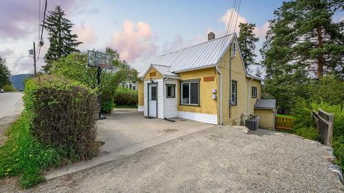 3620 Rosedale Avenue  Armstrong, BC V0E 1B2