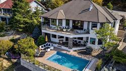 390 Okaview Road Kelowna, BC V1W 4K3