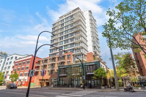 1101-834 Johnson St  Victoria, BC V8W 1N3