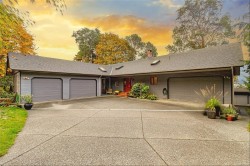 10662 Alder Cres Youbou, BC V0R 3E0