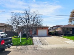 216 Ravenbury Drive Hamilton, ON L8W 2J1