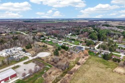 11 Greengage Road  Clearview, ON L0M 1N0