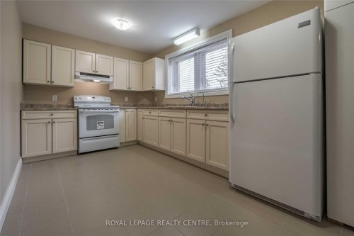 4-5425 Eighth Line, Milton, ON - Indoor Photo Showing Kitchen