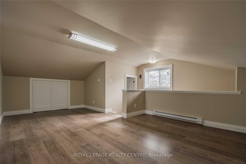 4-5425 Eighth Line, Milton, ON - Indoor Photo Showing Other Room