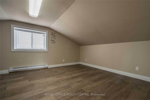 4-5425 Eighth Line, Milton, ON - Indoor Photo Showing Other Room