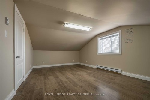 4-5425 Eighth Line, Milton, ON - Indoor Photo Showing Other Room