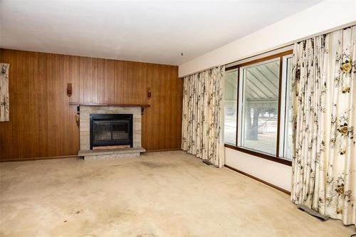 427 Thompson Dr, Winnipeg, MB 