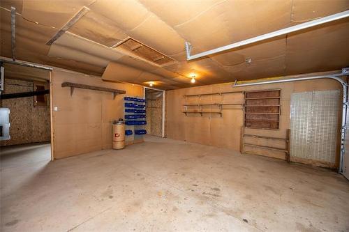 427 Thompson Dr, Winnipeg, MB 