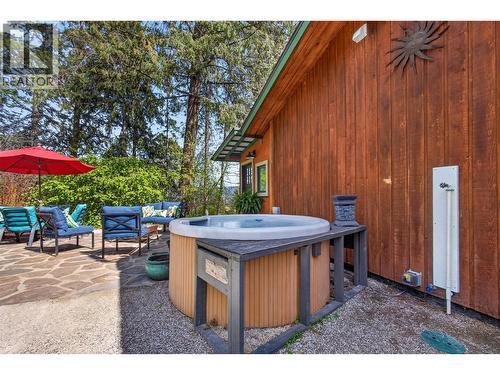 374 Kildare Way, Vernon, BC - Outdoor With Exterior