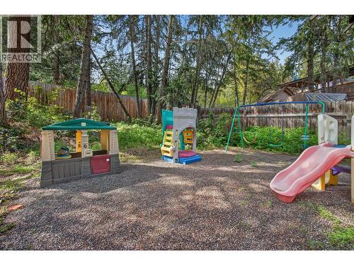 374 Kildare Way, Vernon, BC - Outdoor With Backyard