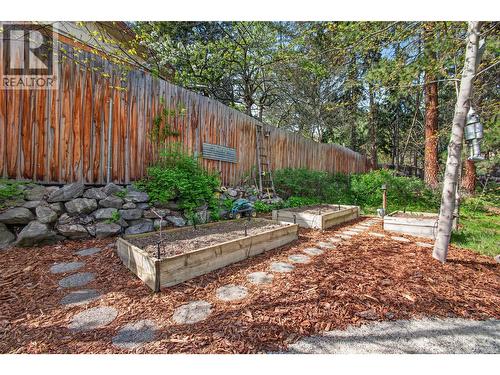Raised garden beds - 374 Kildare Way, Vernon, BC - Outdoor