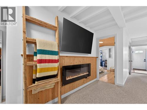 374 Kildare Way, Vernon, BC - Indoor With Fireplace