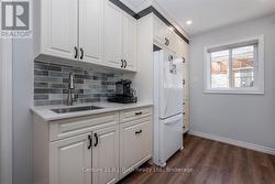 PANTRY/LAUNDRY - 