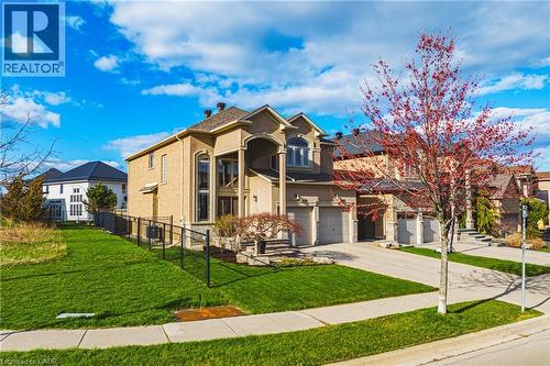 419 Dicenzo Drive, Hamilton, ON - Outdoor