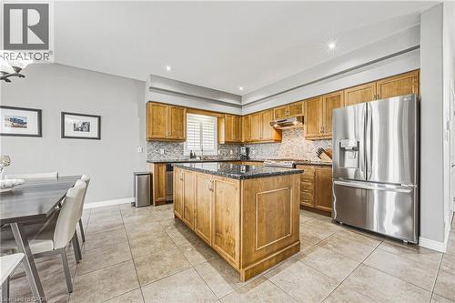 419 Dicenzo Drive, Hamilton, ON - Indoor Photo Showing Kitchen