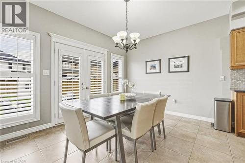 419 Dicenzo Drive, Hamilton, ON - Indoor Photo Showing Dining Room