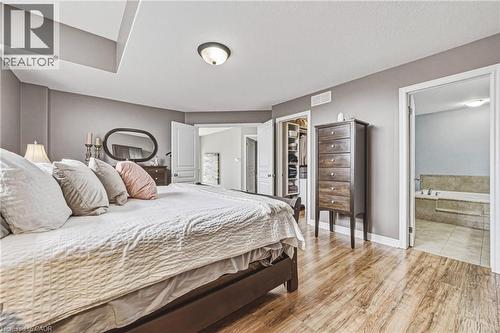 419 Dicenzo Drive, Hamilton, ON - Indoor Photo Showing Bedroom