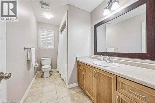 419 Dicenzo Drive, Hamilton, ON - Indoor Photo Showing Bathroom