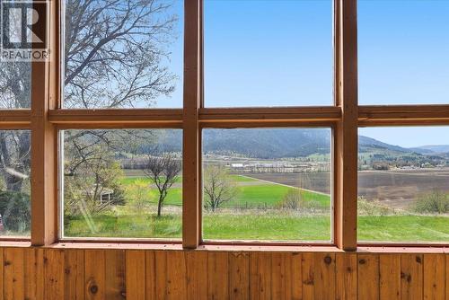 8163 Buchanan Road, Coldstream, BC - Indoor Photo Showing Other Room