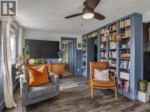 8114 River Road, Oliver, BC - Indoor